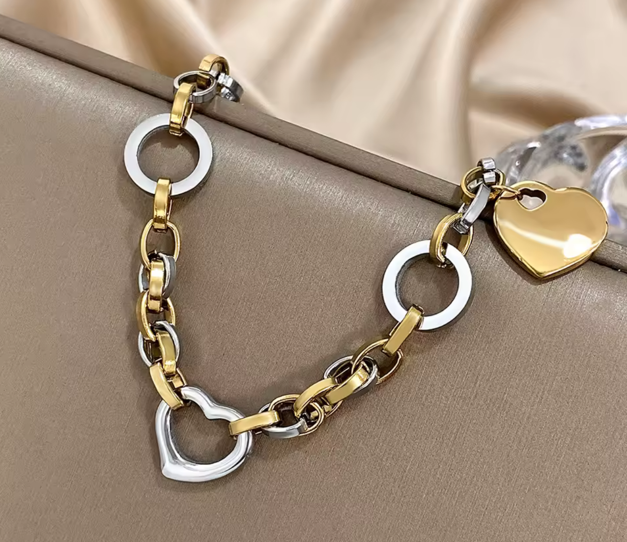 The Amore Link Bracelet