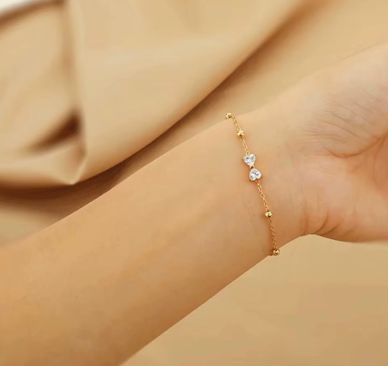 Bow-tiful Surprise Bracelet