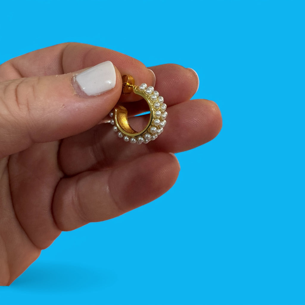 The Petite Perla Hoops