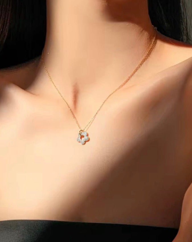 Flora Necklace