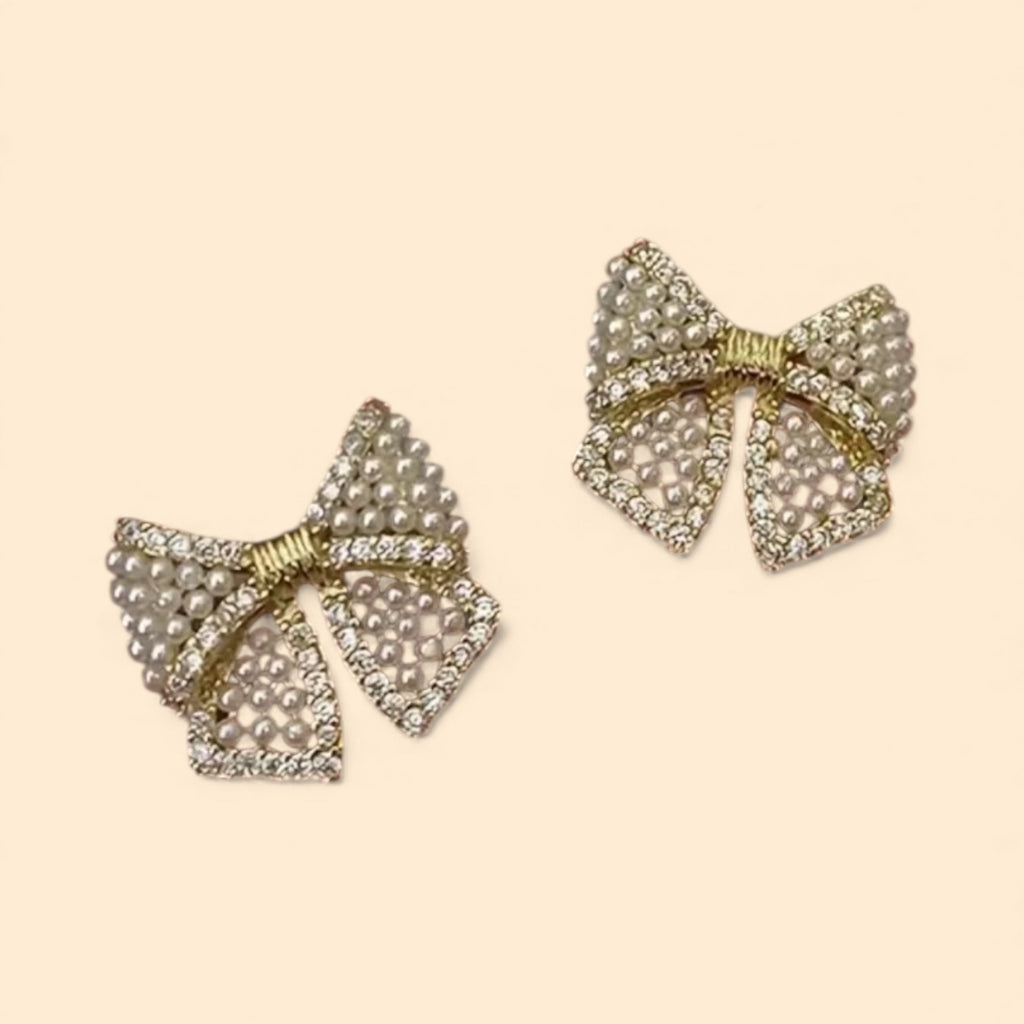 The Pearl Fete Earrings