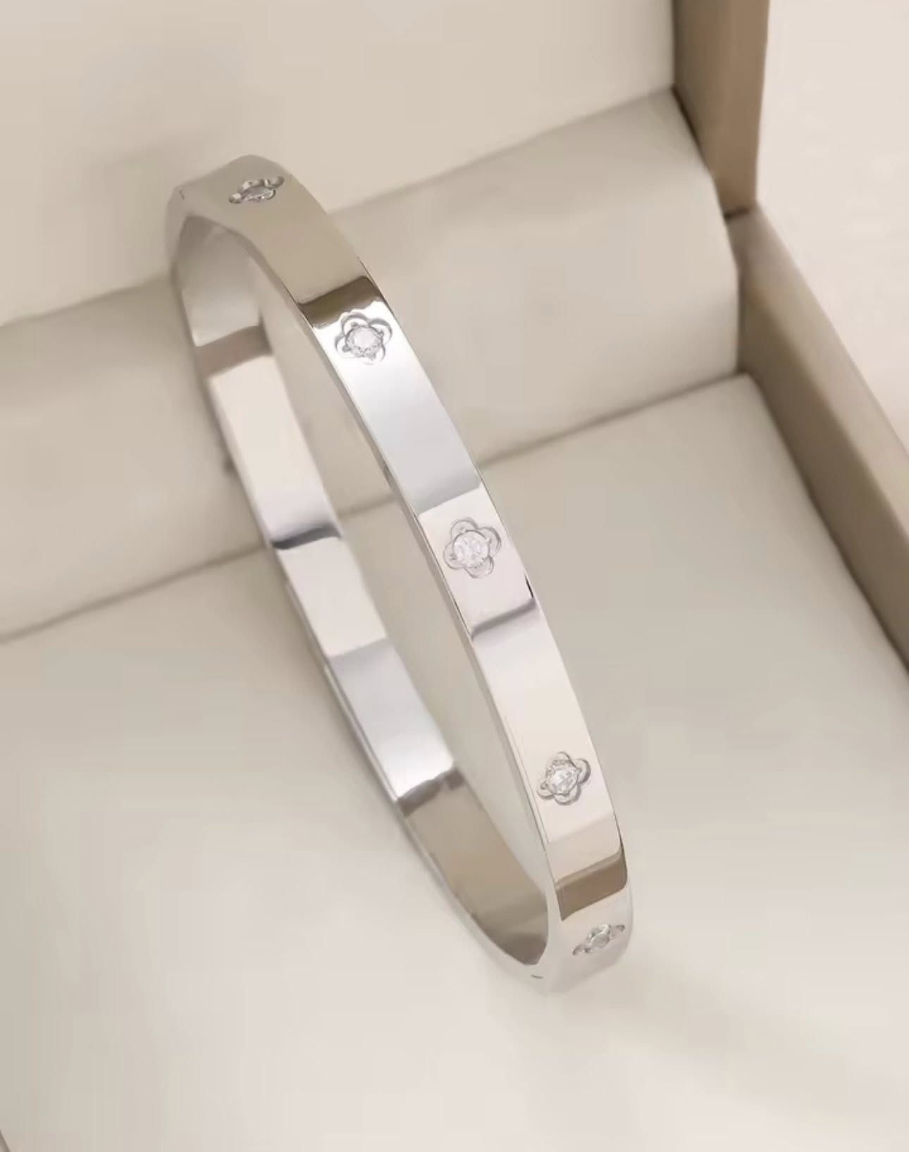 Brilliance Bangle with Crystals