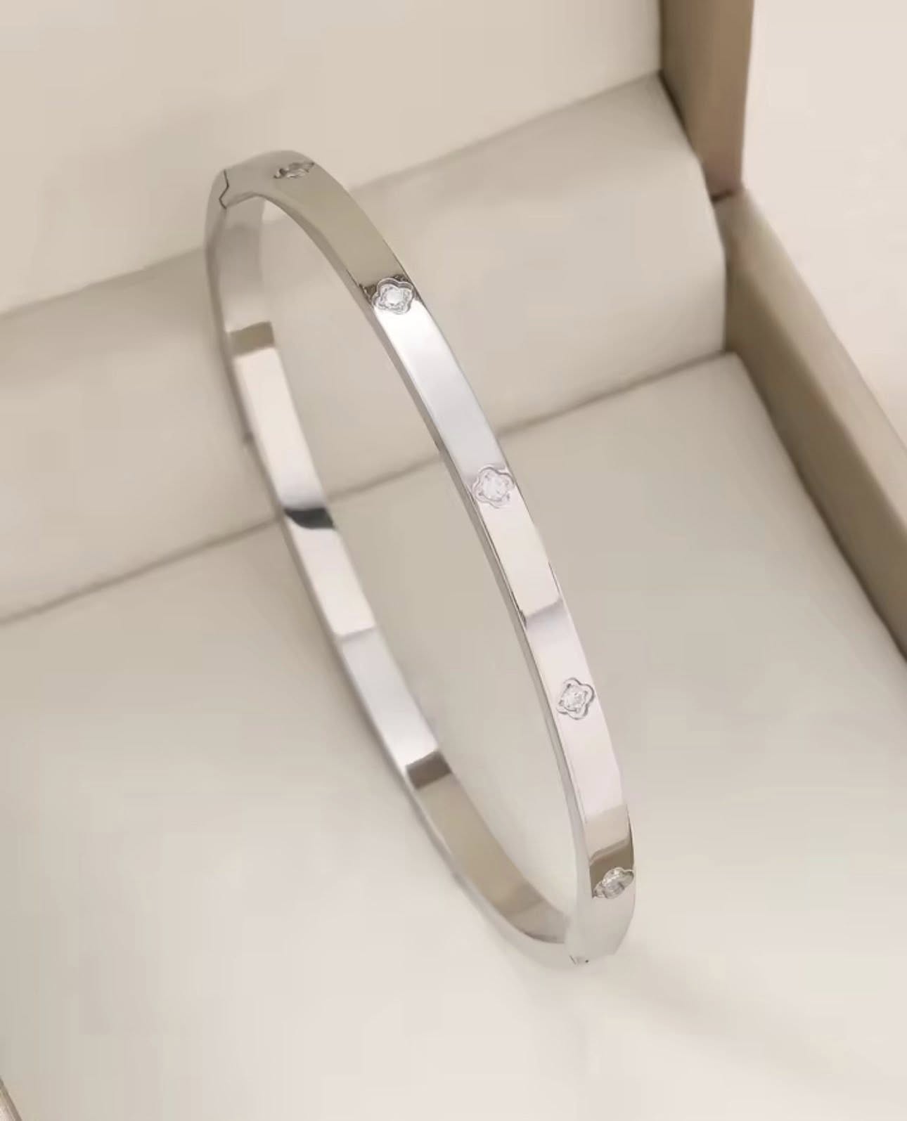 Brilliance Bangle with Crystals